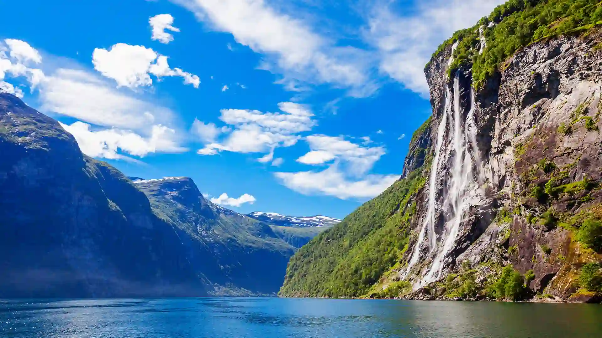 A Travel Guide for Cruising Norway’s Fjords